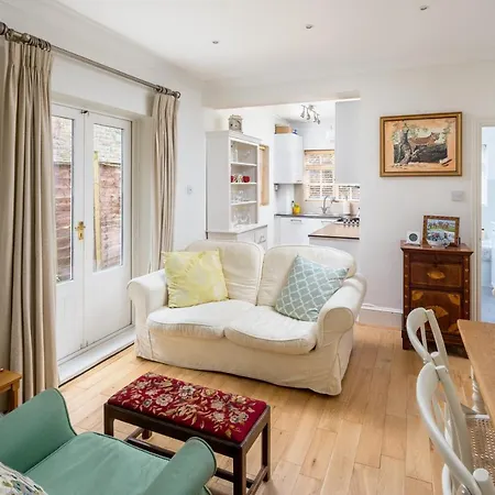 Charming 2Br Flat With Patio In Hammersmith